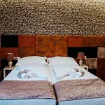 & Meydan Hotell