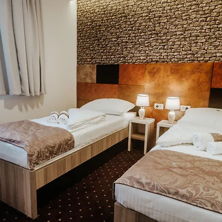 Hotel & Meydan