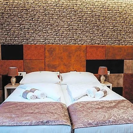 Hotel & Meydan 4*