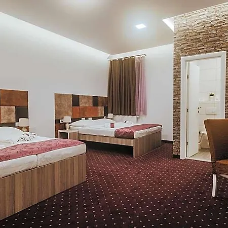 Hotel & Meydan 4*