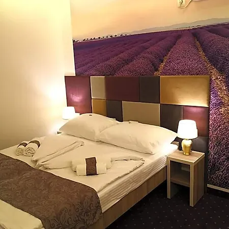 Hotell & Meydan 4*