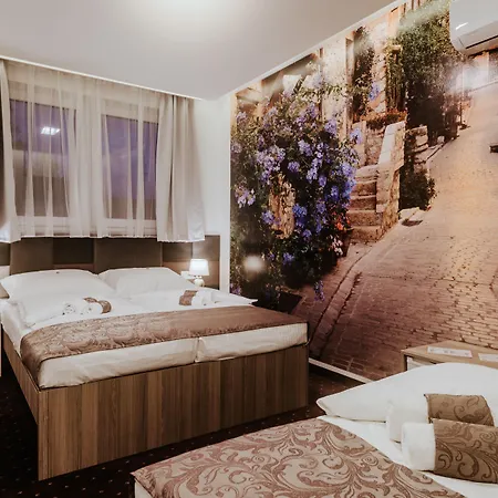 Hotel & Meydan Mostar
