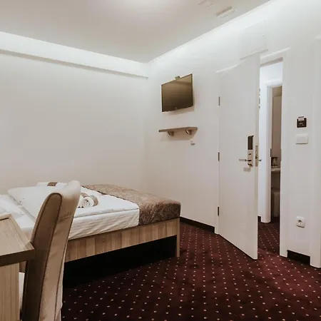 Hotel & Meydan 4*