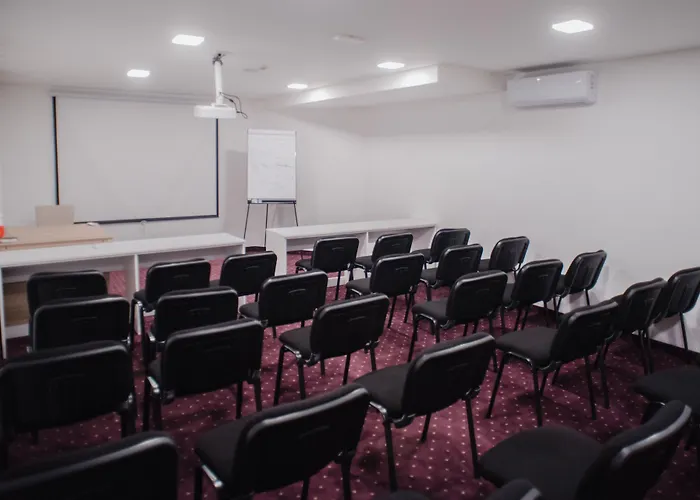 Hotel & Meydan Mostar