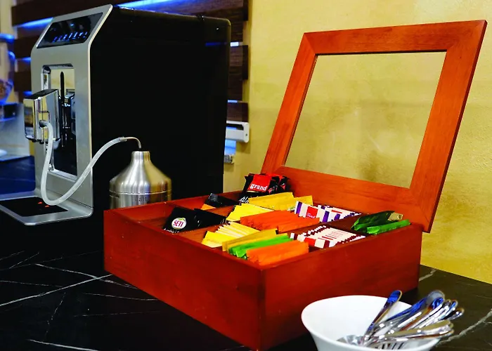 & Meydan Szálloda 4*